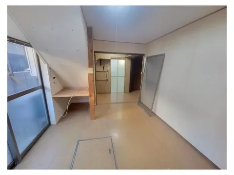 ／A house 5 minutes on foot from JR "Hanazono" station／〇 Suitable for residential use as well as an investment property◎
