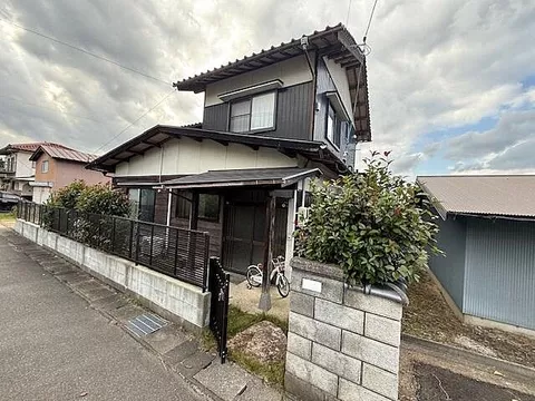 Used single-family home Kurayoshi City Tomi