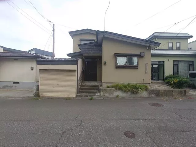 Oaza Sannai, Sawabe (Shin-Aomori Station) 1.2 million yen