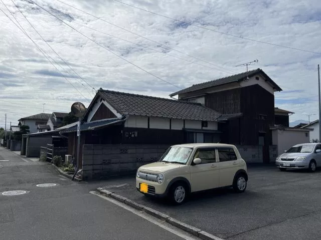 1-chome, Kawanamachi, Imabari-shi, Imabari (Imabari Sta.) 2F 5DK

2.5 million yen