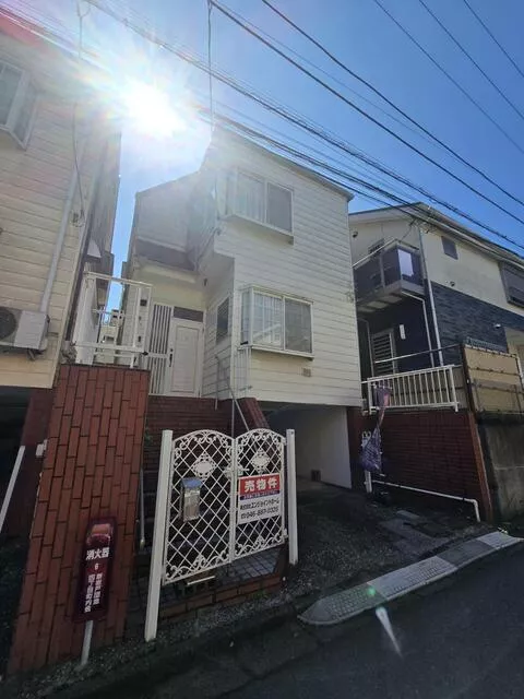 Yokosuka City, Iwato 4-chome (Kitakurihama Station), 2 stories above ground and 1 basement, 4SLDK