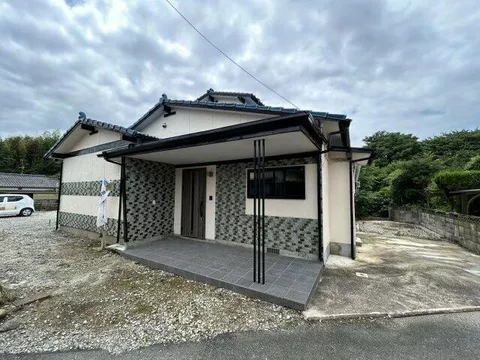 Omuta City Higashi Hagi-o-machi (Arao Station) 2-story 5LDK