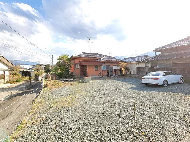 Used single-family home in Minami-Alps City, Ogasawara - Land area 101 tsubo, northeast corner lot - Used house