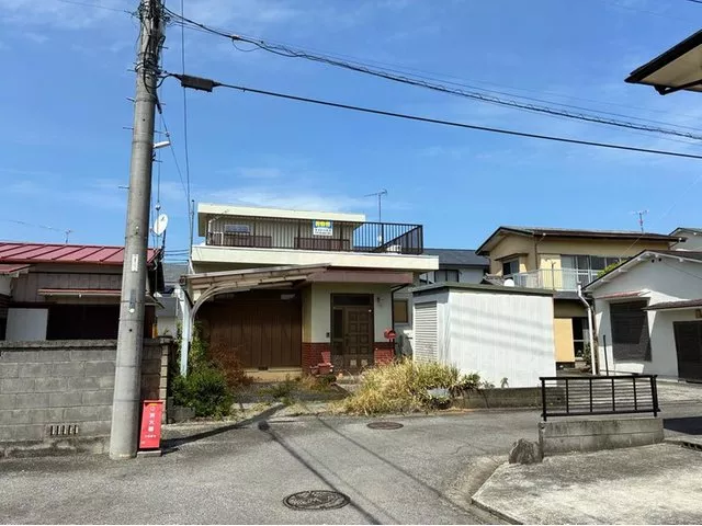 Nakazone (Hotaruda Station) 11,000,000 yen