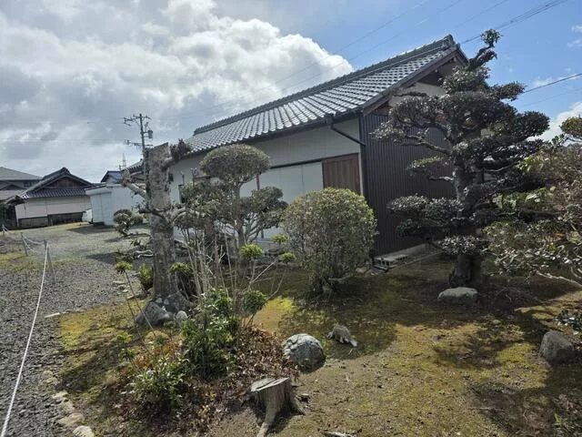 Kameyama City Shimosho Town (Shimosho Station) Single-story building 2DK