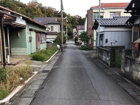 About a 5-minute drive to the Kaga Onsen Station area! Recommended for investment! - Image 3