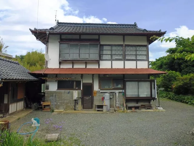 Traditional kominka house! The interior is well-maintained! Land area is approximately 1280 tsubo.