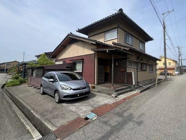 Shimobokuno (Daiichi Inn Shinminato Cross Bay Mae Station) 2.9 million yen