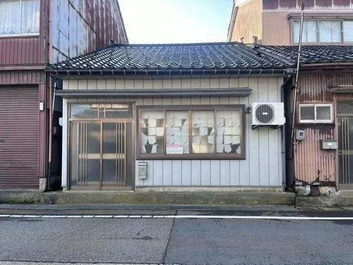 Himi City, Kubo, (Himi Station) single-story building, 3K
