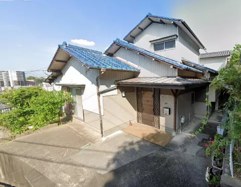 Yahatanishi Ward, Kitakyushu City, Einumaru Minami Town 1-chome (Mikamori Station) 2-story building 1K
