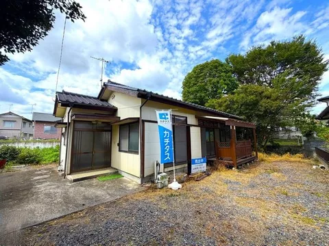 Open house event / Under renovation 2LDK / Single-story / Parking for 2 cars, water facilities replacement