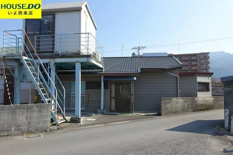 Saijo-city Omachi （Iyo Saijo station） Single story house 3K

3,000,000 yen