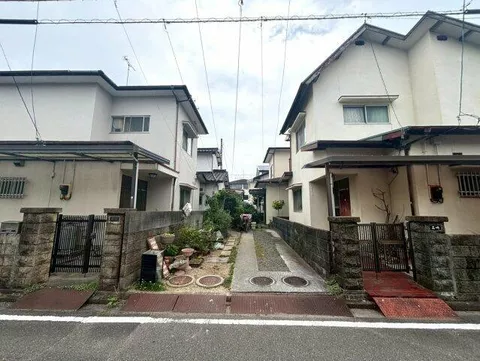 Matsuyama City, Uchihama Town (Mitsuhama Station) 2-story 4DK