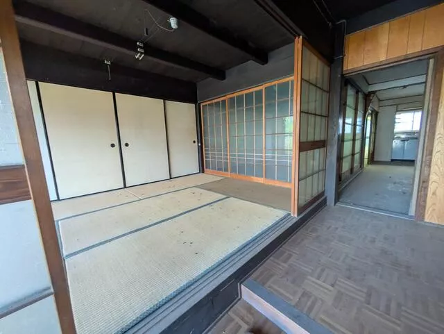 Suo-Oshima Town, Oshima District, Oaza Kuga (Obatake Station) 2-story building 5DK