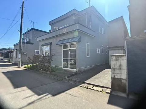 Used single-family home, 1-chome Namikata Maeda