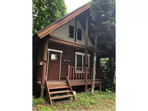 You can view it! A genuine log house! For those who want to enjoy their own time on the weekend♪