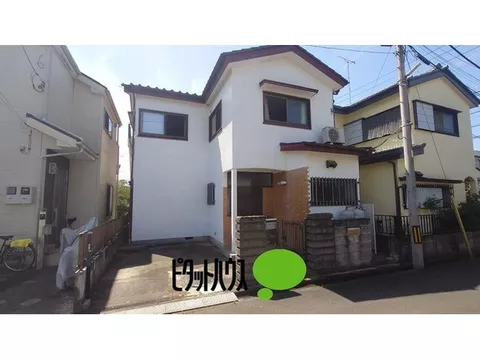 'Pitatto House' used house built in a quiet residential area.