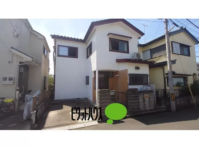 'Pitatto House' used house built in a quiet residential area.