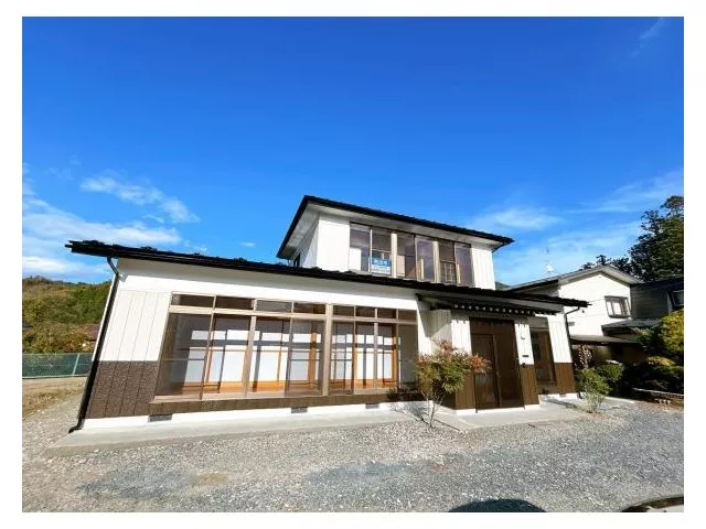 [Open House Held] [Interior and exterior renovation completed] [New water facilities replaced] 4 standard cars in parallel