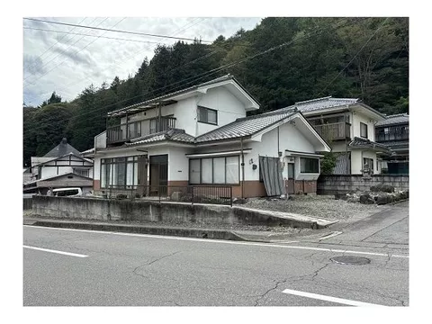 Wada 4.8 million yen