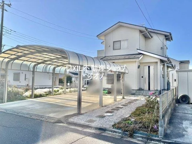 If you are looking for a used house, Oono◆Built in 2013◆Large carport included (for 2 cars in parallel)