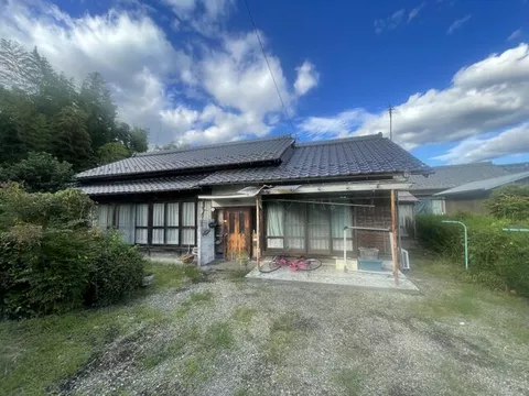 Kamo District, Tomika Town, Oyama (Tomika Station) Single-story building 4DK