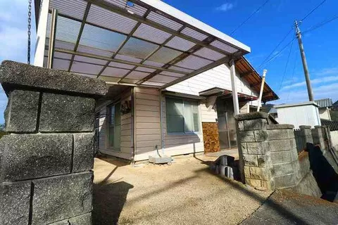 Takamatsu City, Aji Town Matsuo (Yaguri Station) Single-story building 4DK