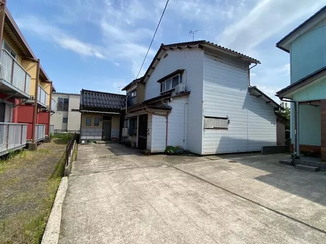 Kanazawa City, Fukuku Town He (Morimoto Station) 2-story 7DK