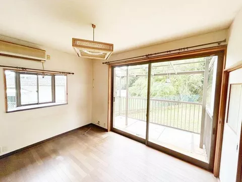 [Open House] Current sale until August 17 / New seismic standards / Move-in available within the year / Parking for 5 cars available - Image 2
