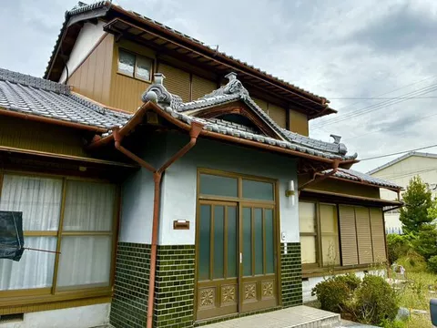 Yoshinogawa City, Yamakawa Town, Tenjin (Yamase Station) 2-story building 7DK
