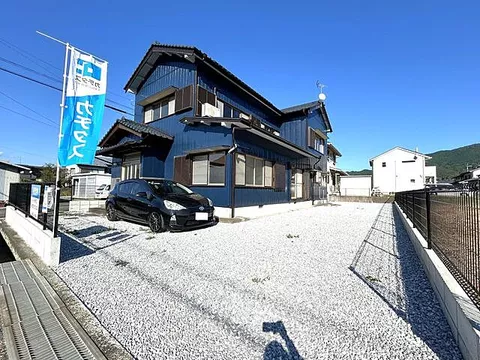Used single-family home in Nakagumi, Sagawa Town, Takaoka District