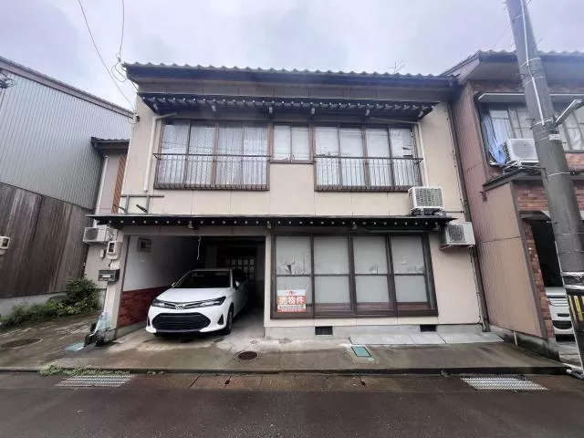 Oyabe City, Higashifuku-cho (Ishido Station), 2-story, 10DK