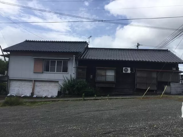 Satsumasendai City, Hiwaki Town, Ichihino (Kawauchi Station), 2-story building, 8DK