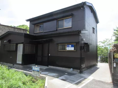 Kochi City, Uemongu-machi (Akebonocho Station) 2-story building 3LDK
