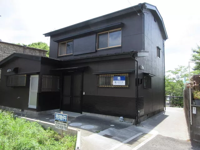 Kochi City, Uemongu-machi (Akebonocho Station) 2-story building 3LDK