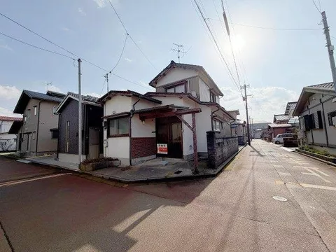 Marunai-cho Ote (Komatsu Station) 3.5 million yen