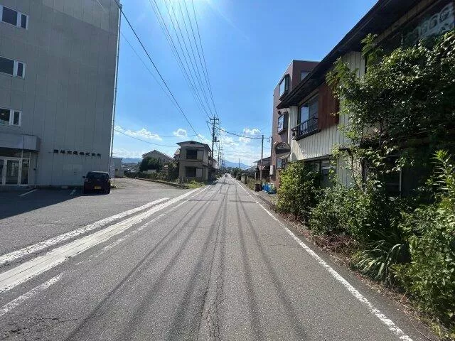 Nakanojo-machi, Agatsuma-gun, Oaza Ise-machi (Nakanojo Sta.) 2F 4K

1,000,000 yen