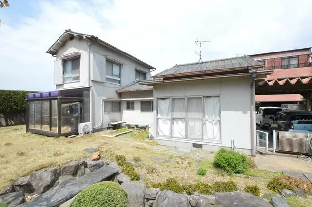Takamatsu City, Busshozan-cho Ko (Busshozan Station) 2-story building 5SDK