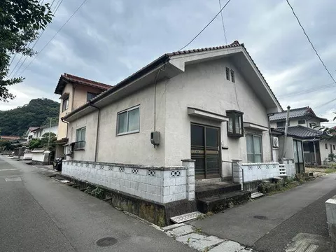 Gotsu City, Gotsu Town (Gotsu Station) 2-story 6DK