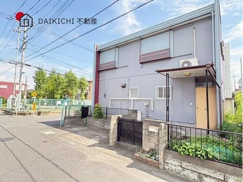 13 minutes on foot to Chichibu Railway "Mochida" Station!! A corner lot facing south, with good sunlight and ventilation♪