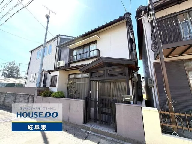 Whether selling or buying a house, leave it to House Do Gifu East♪
