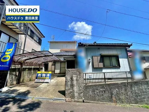 【Same-day web reservation possible & available for viewing today!】 ~ Single-story house with 1 carport included ~