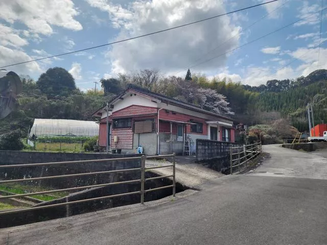 Saiki City, Naokawa Oaza Kaminaomi, (Naokawa Station), single-story building, 4DK