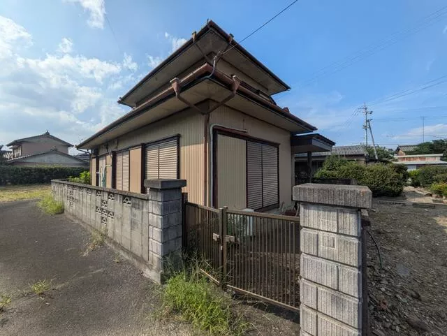 Yoshinogawa City, Kawashima Town, Gakuji Chikuhisa (Gaku Station) 2-story 5DK