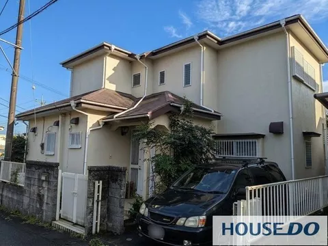 8-minute walk to the supermarket! Spacious 14-tatami mat LDK in a 4LDK♪ Available for immediate viewing!