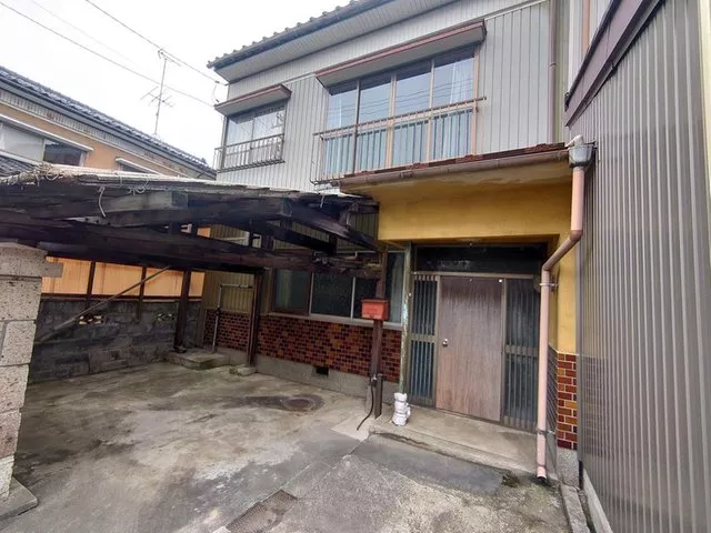 1,500,000 yen, Hasumi-machi