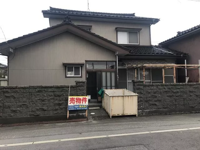 Kuniyama (Nyūzen Station) 2,980,000 yen