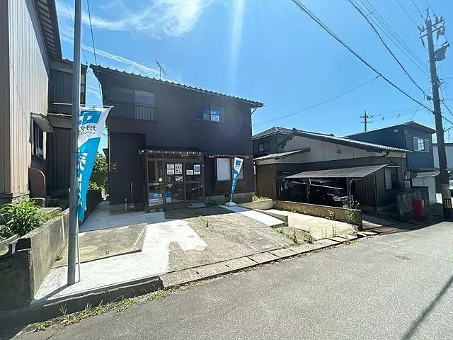 Used single-family home in Daishoji Mitsu-cho, Kaga City, Kinjo-ga-oka