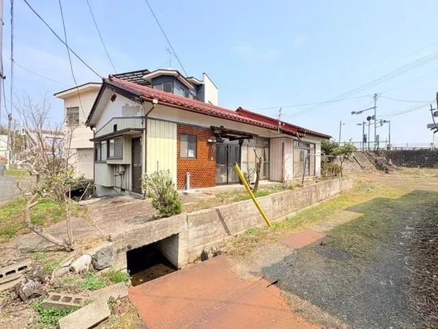 ■A calm living environment, yet only about 3 minutes by car to Shirakawa Station