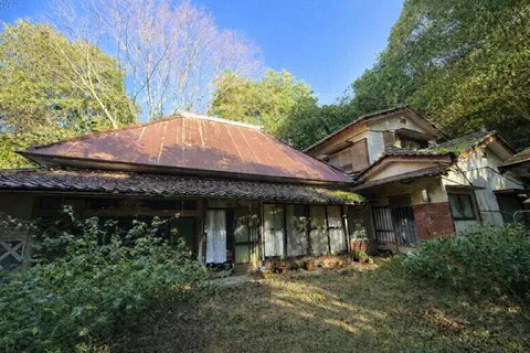Minamiboso City, Nibu (Iwai Station) 2-story building 6LDK